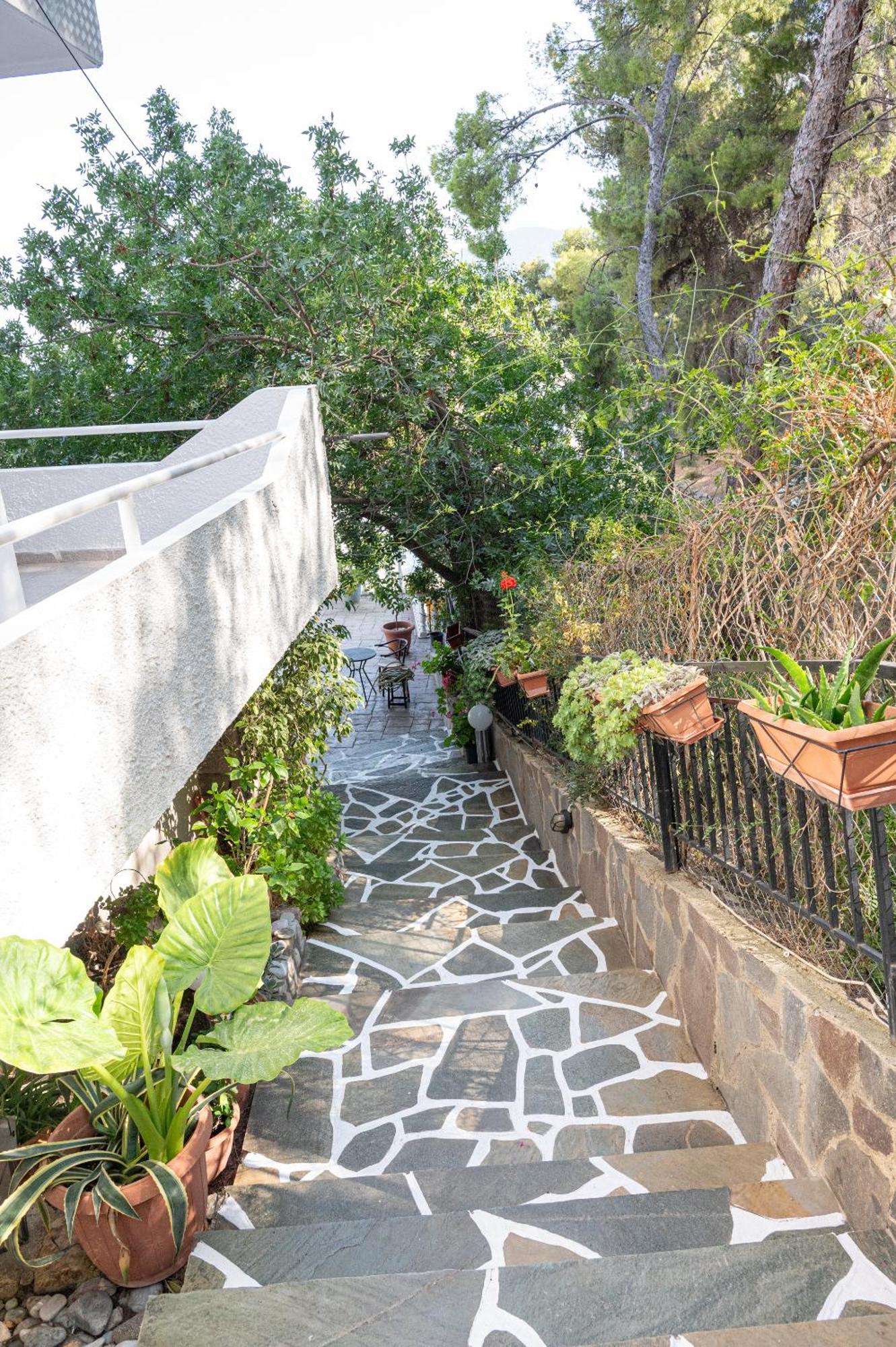 Lions 2 Studios & Apartments, Poros Island. Poros Town ภายนอก รูปภาพ