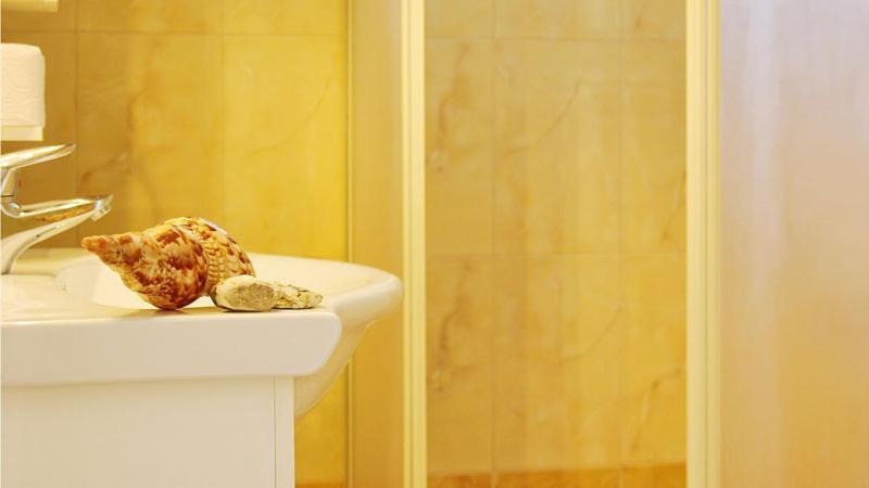 Lions 2 Studios & Apartments, Poros Island. Poros Town ภายนอก รูปภาพ