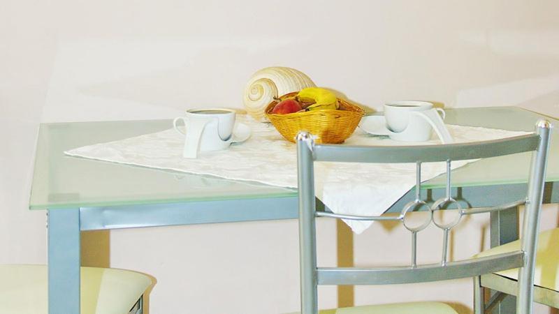 Lions 2 Studios & Apartments, Poros Island. Poros Town ภายนอก รูปภาพ